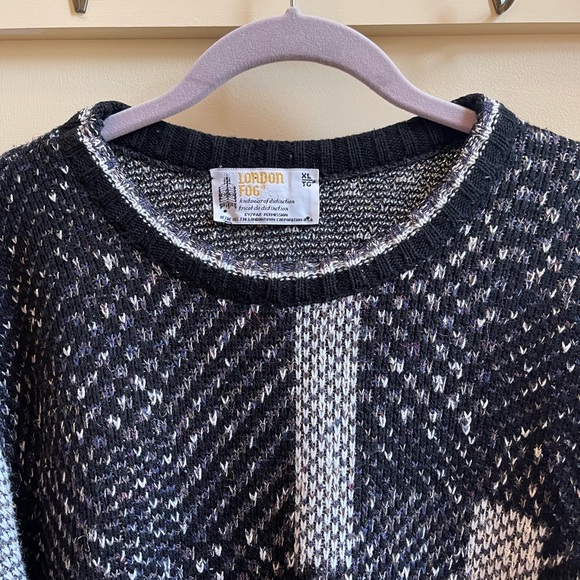 Vintage London Fog Sweater - Picture 7 of 11